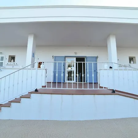 ベッド・アンド・ブレックファスト La Caletta